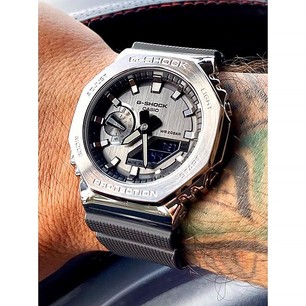 Японские наручные часы Casio G-Shock GM-2100-1ADR