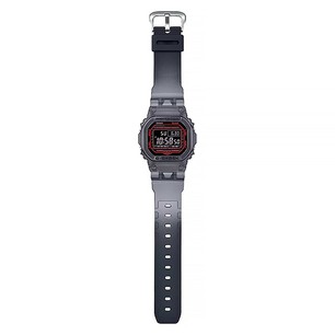 Японские наручные часы Casio G-Shock DW-B5600G-1E