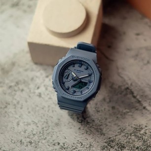 Японские наручные часы Casio G-Shock GMA-S2100BA-2A1