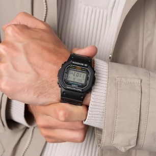 Японские наручные часы Casio G-Shock DW-5600UE-1