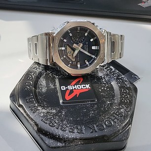 Японские наручные часы Casio G-Shock GM-2110D-2B