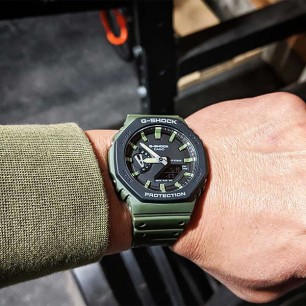 Мужские наручные часы Casio G-Shock GA-2110SU-3ADR