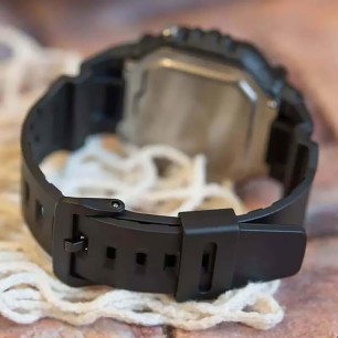 Мужские наручные часы Casio AE-1600H-1A