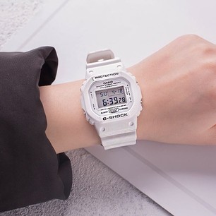 Наручные часы Casio G-Shock DW-5600MW-7E